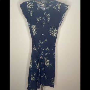 Loft knee length dress NWT Medium